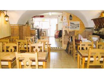 Vente murs + fonds bar restaurant 76m² à Allos