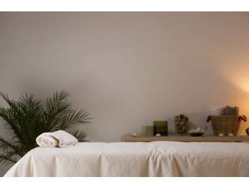AV institut de beauté clé en main empl N°1 Desvres