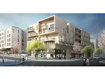 Local commercial 685m² à vendre à Sathonay Camp