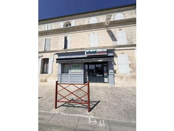 AV FDC commerce Vival + tabac en Charente (17)