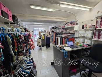 Cède boutique de prêt à porter au coeur de Quissac