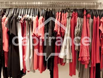 Vente boutique prêt-à-porter marina de St François