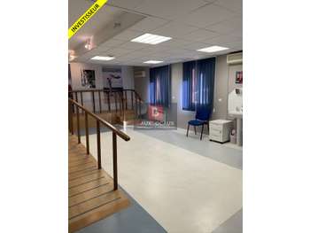 Vente murs occupés de 550m² en za Courtine Avignon