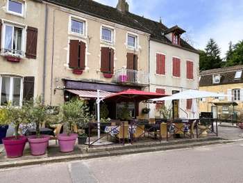 Restaurant bar à vendre au coeur de Saint-Désert