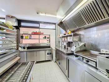 Cède fonds de commerce pizzeria sur place vae Nice