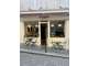 AV charmant coffee shop Montmartre