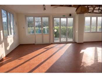A vendre local 60m² + extérieur St-Pierre-Quiberon