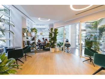 Vente local commercial  3600m² ZAC Vannes Est