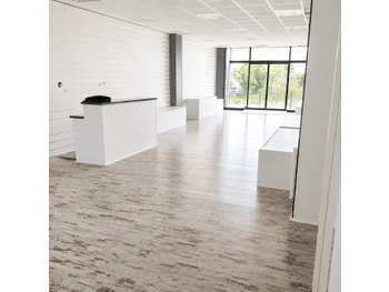 A vendre local commercial 100m² à Vannes Ouest