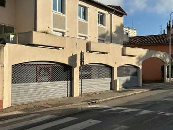 Local 86m² + réserve à vendre à Lyon 9eme