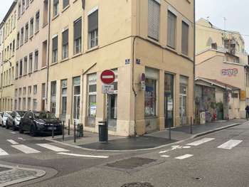 A louer local commercial lumineux 100m² à Lyon 4e