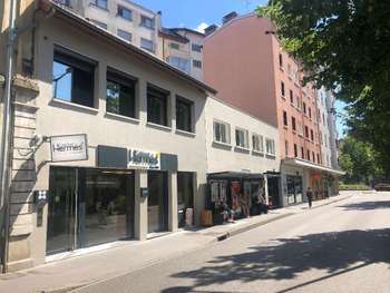 A louer bureaux centre d'affaires 74 Annecy GHare