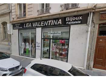 A louer local commercial à Lyon 6e rue Corneille