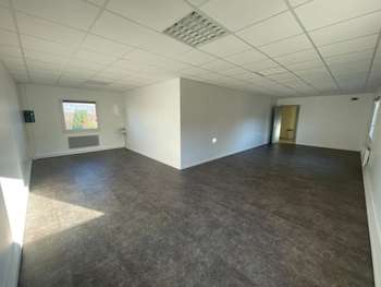 Bureaux 93m² à Louer secteur Mardeuil