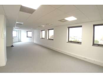 Location bureaux spacieux 330m² Montpellier Ouest