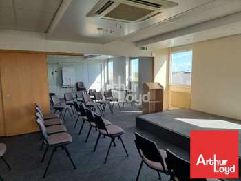 Bureaux 209m² à louer à Mouilleron-le-Captif