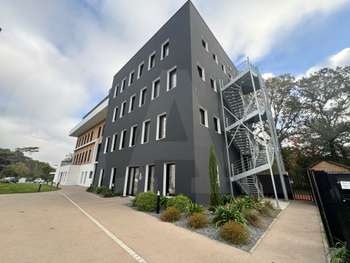 A louer bureau neuf170m² R+3 zone tertiaire Bruz
