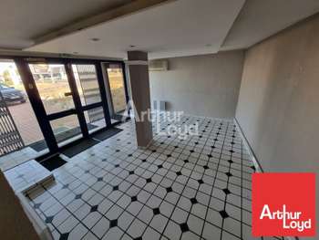 Bureaux de 160m² à louer dans le 79