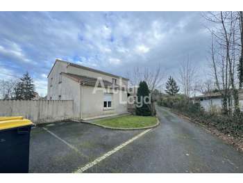 Bureaux 324m² à louer à l'Est de Poitiers
