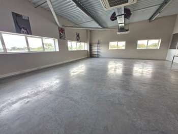 A louer bureaux recents 217m² à Vannes Ouest