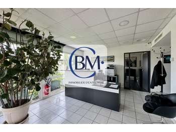 A louer bureaux 170m² zone Thibault / Monlong