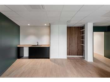 A louer bureaux neufs 667m² à Vannes Sud Ouest