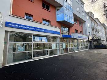 A louer commerce 205m² sur pénétrante de Rennes
