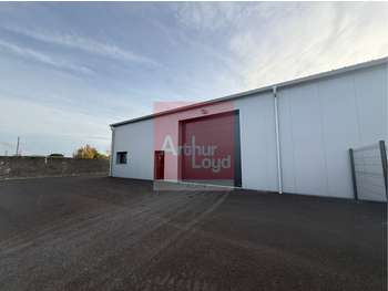 A louer local d'activité 247,67m² à Castelculier 