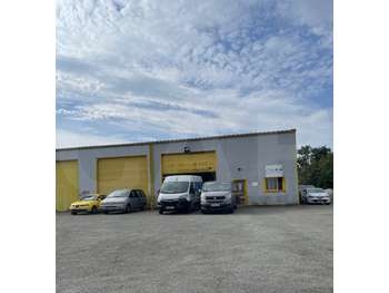 A louer local 457m² en zone dynamique de Caudan 