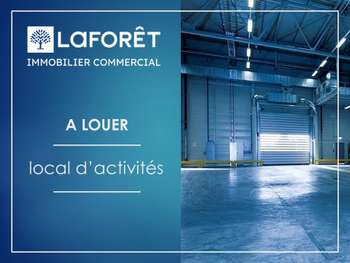 A louer local d'activité bureau 400m² à Josselin