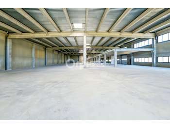 Local d'activité neuf 634m² à louer à la Ciotat