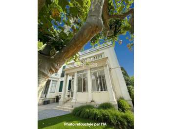 Location Local Professionnel avec Jardin