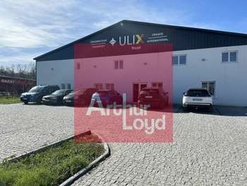 Entrepôt 1500m² à louer en ZI à Penne-d'Agenais 
