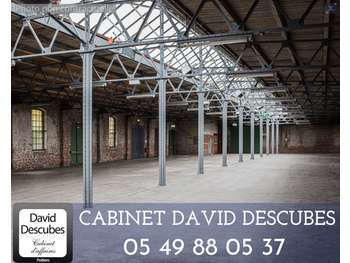 A louer entrepôt de 2100m² à Chasseneuil-du-Poitou