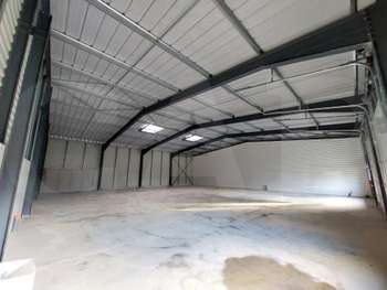 A louer local d’activité neuf de 350m² à Vannes