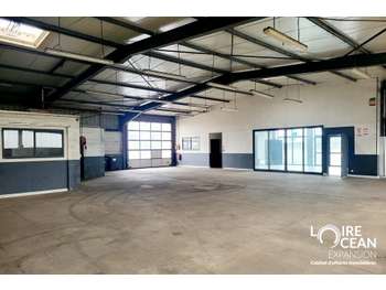 Loue local activité bureaux 450m² St-Père en Retz