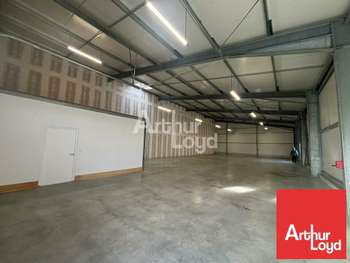 Location local d'activité 380m² ZA Soullans  