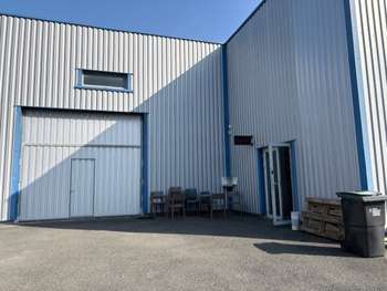 A louer local d'activité 350m² rare sur Urrugne