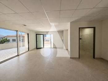 VAILHAUQUÈS ? LOCAL PROFESSIONNEL NEUF DE 90 M², P