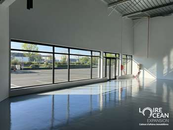 A louer local d'activité 658m² Beaucouzé RD 523