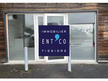 AV local commercial 85m² excellent état à Boé