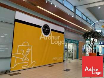 Local 54m² à louer en galerie à Châtellerault