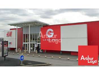 Cellule 160m² à louer à Chauray Mendes France