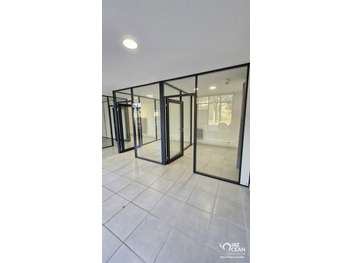Local commercial 87m² à louer à Guérande