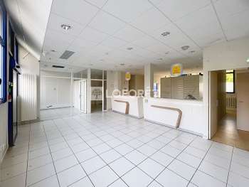 Location local commercial 65m² à La Gacilly centre