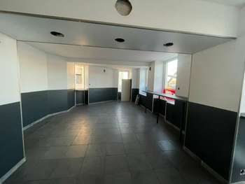 Local commercial 80m² à louer à La Roche sur Yon