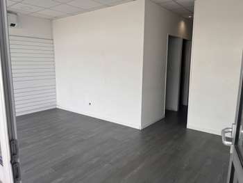 Local commercial 40m² à louer au Taillan‑Médoc