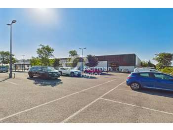 Local 2452m² à louer  à Perpignan Polygone Nord