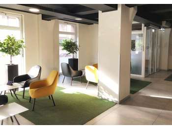 Local commercial 513m² à louer à Vannes Ouest