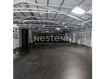 A louer local commercial 740m² ZA Vannes 